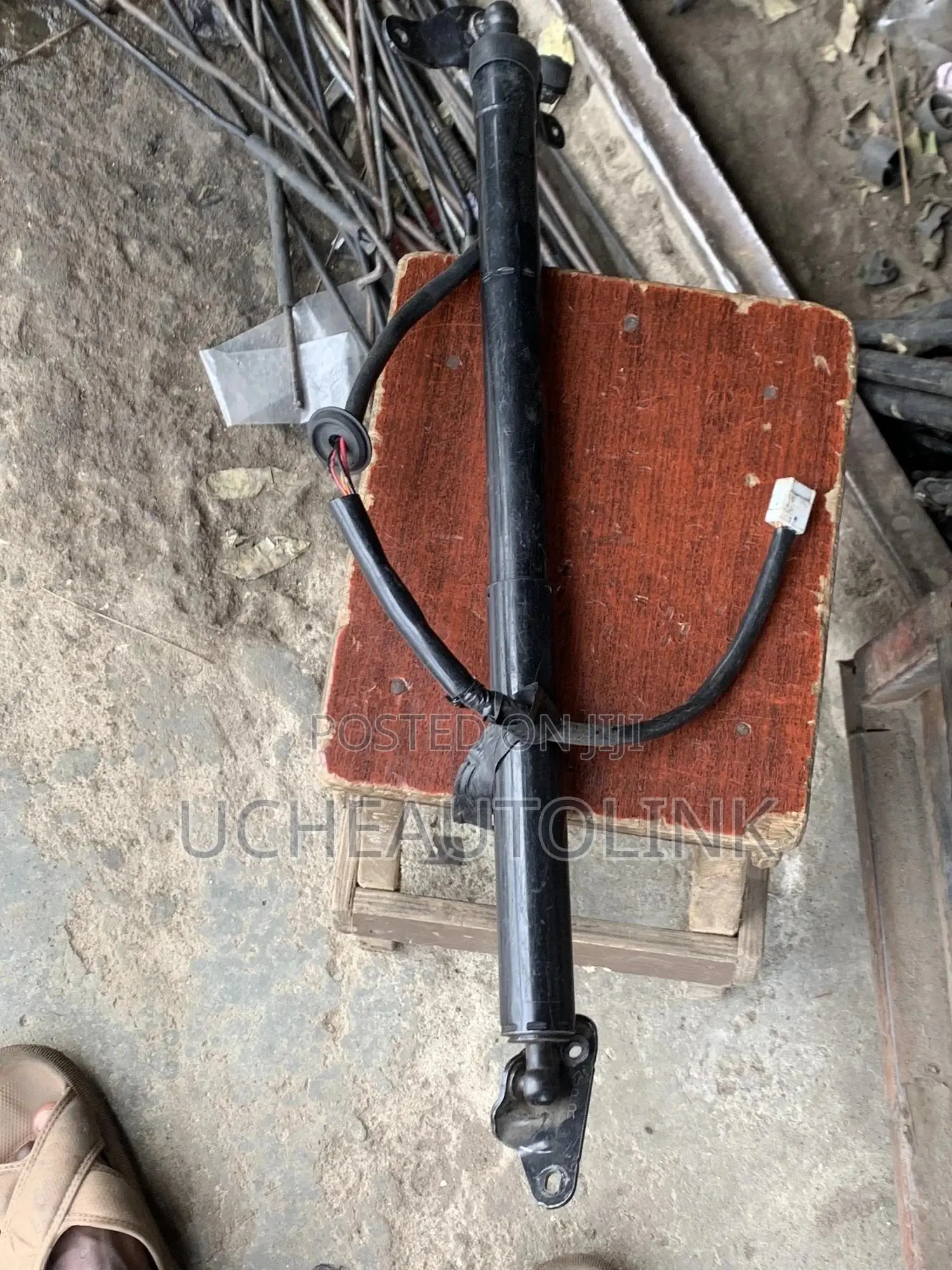 Booth Absorber for Toyota Rav4 Automatic Available as Seen