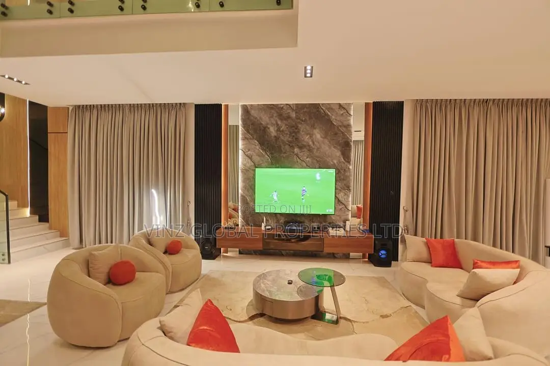 Newly Launched 4/5 Bedroom With Cinema, Snooker, Rooftop, Ps5 and Pool
