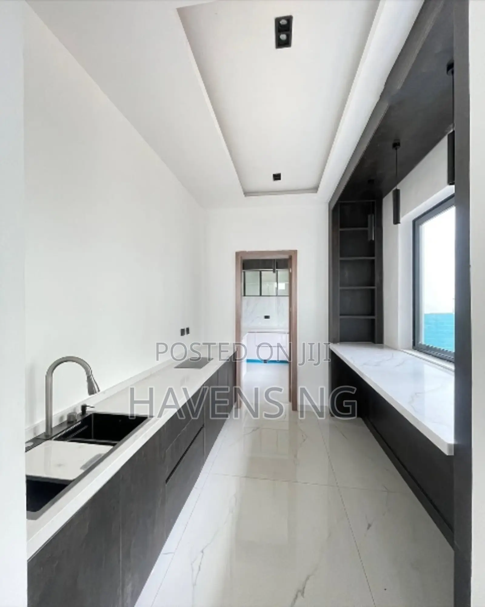 Furnished 5bdrm Duplex in Ikate for sale