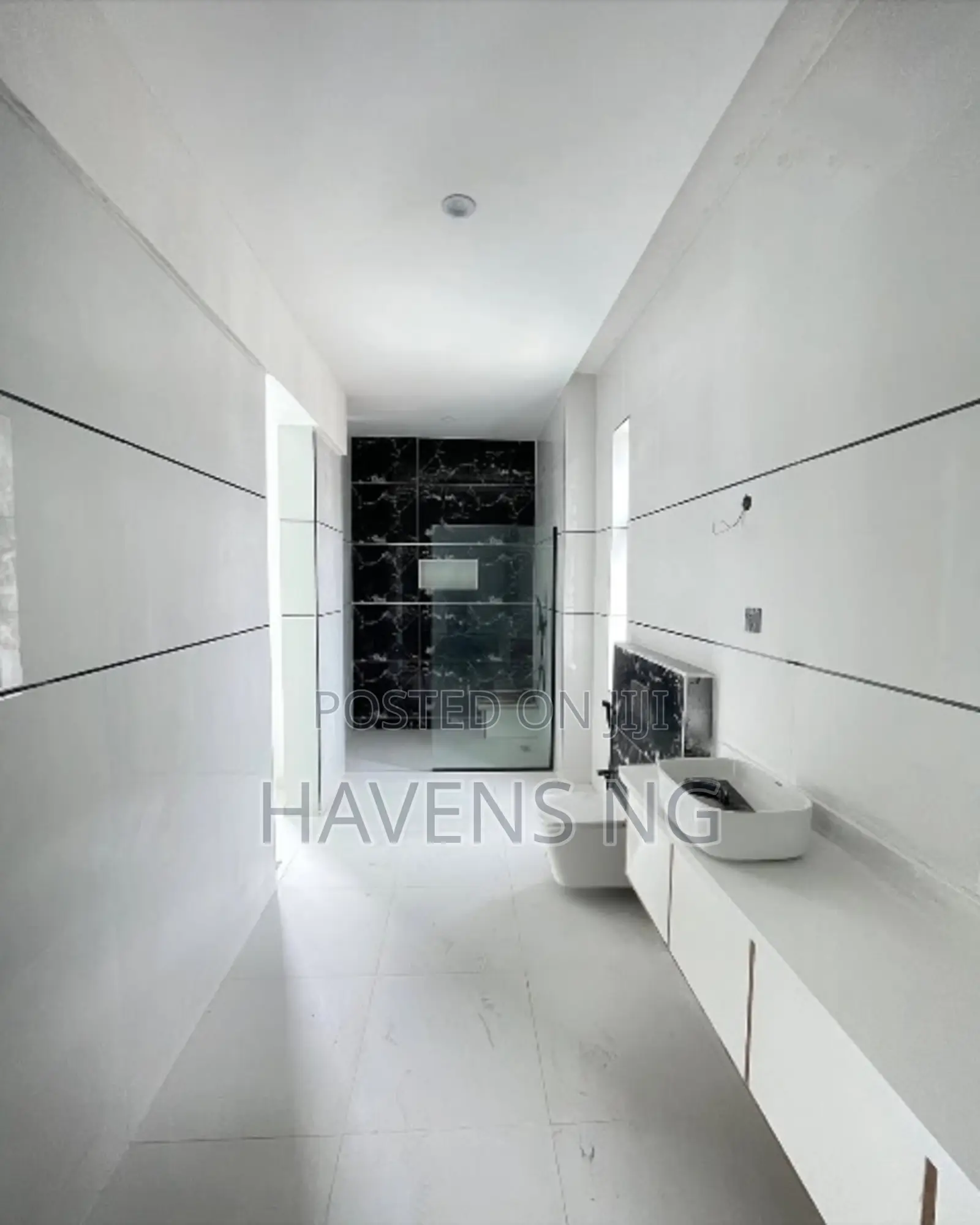 5bdrm Duplex in Ikate for sale