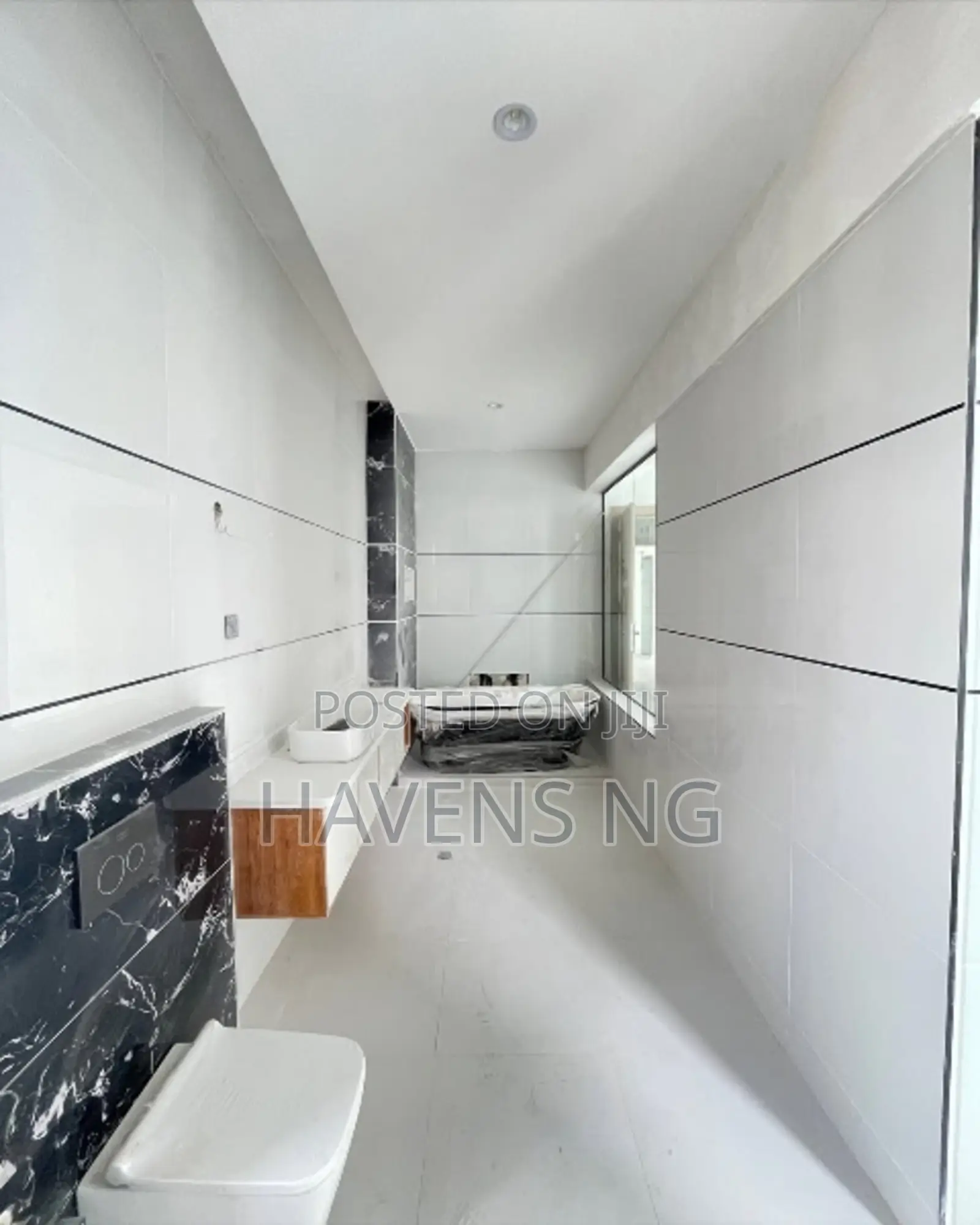 5bdrm Duplex in Ikate for sale