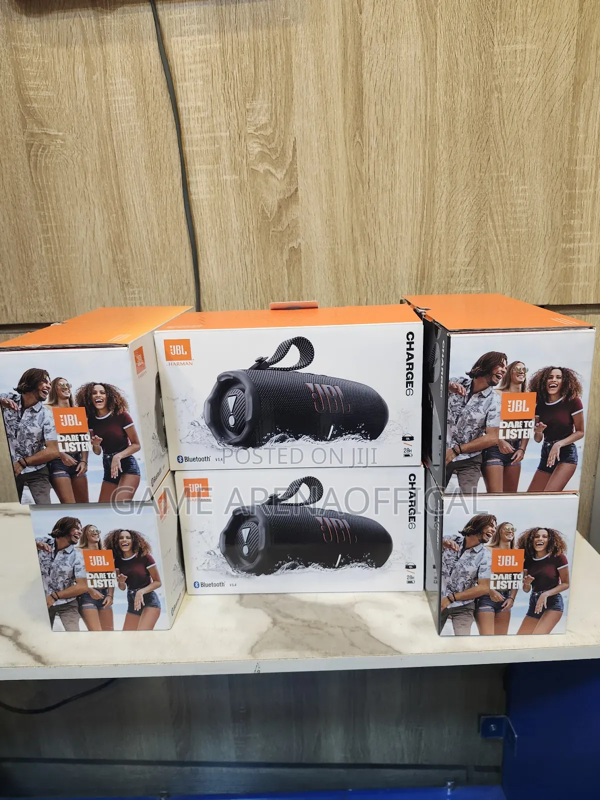 JBL Flip 6 – Adventure-Ready Portable Speaker