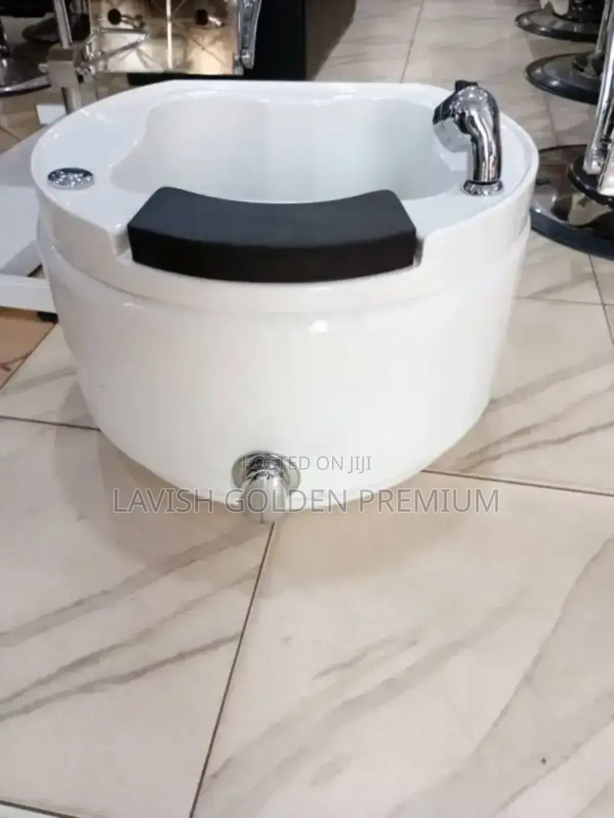 Quality Acrylic Pedicure Bowl With Led Lights.