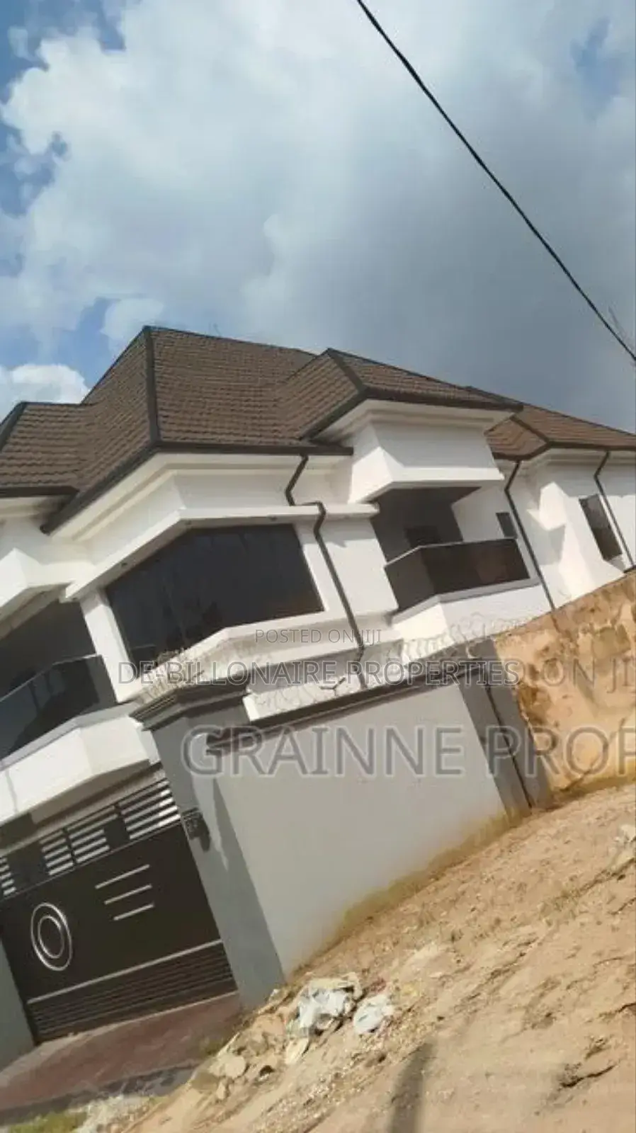 4bdrm Duplex in Owerri for sale