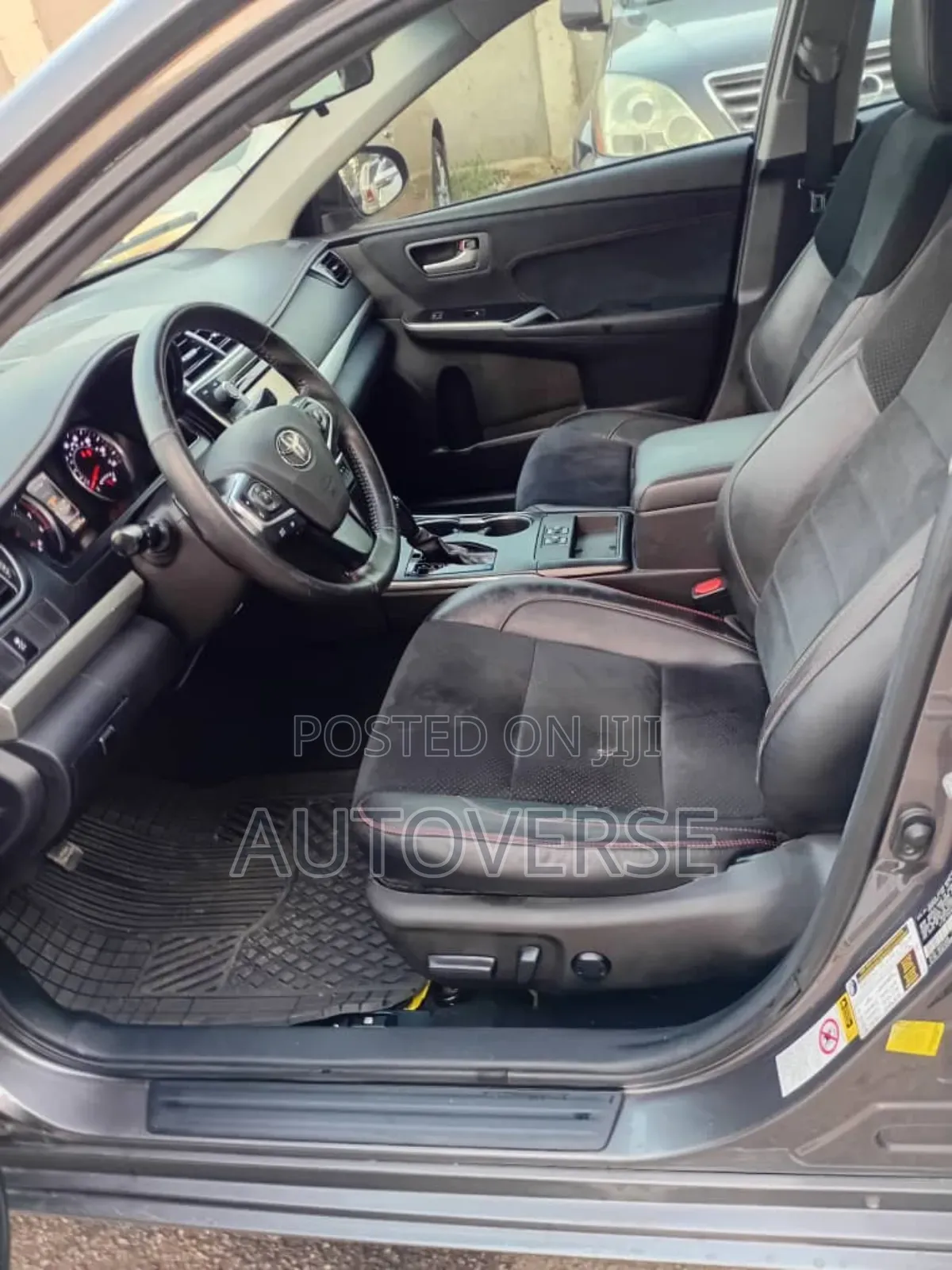 Toyota Camry XSE 4dr Sedan (2.5L 4cyl 6A) 2015 Gray