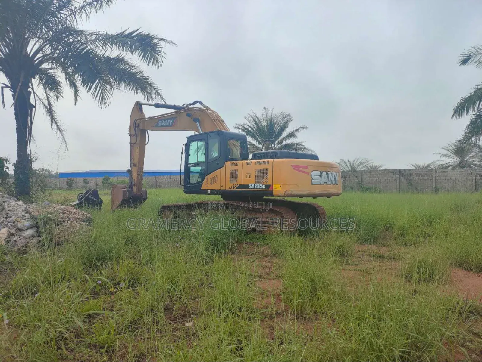 Foreign Used Sany Excavator SY235C - Less Than 900hours Used