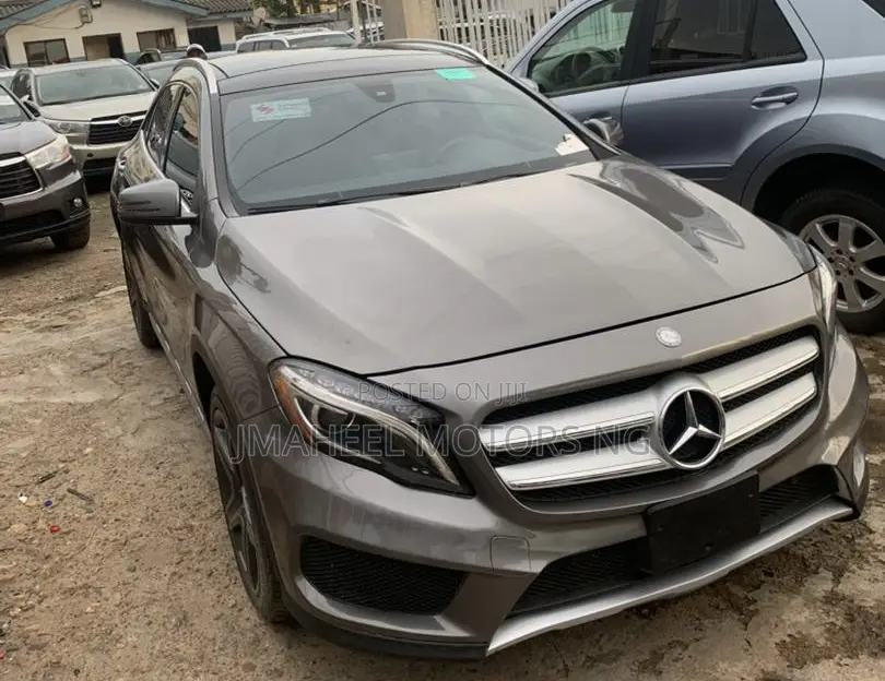 Mercedes-Benz GLA 250 2016 Gray