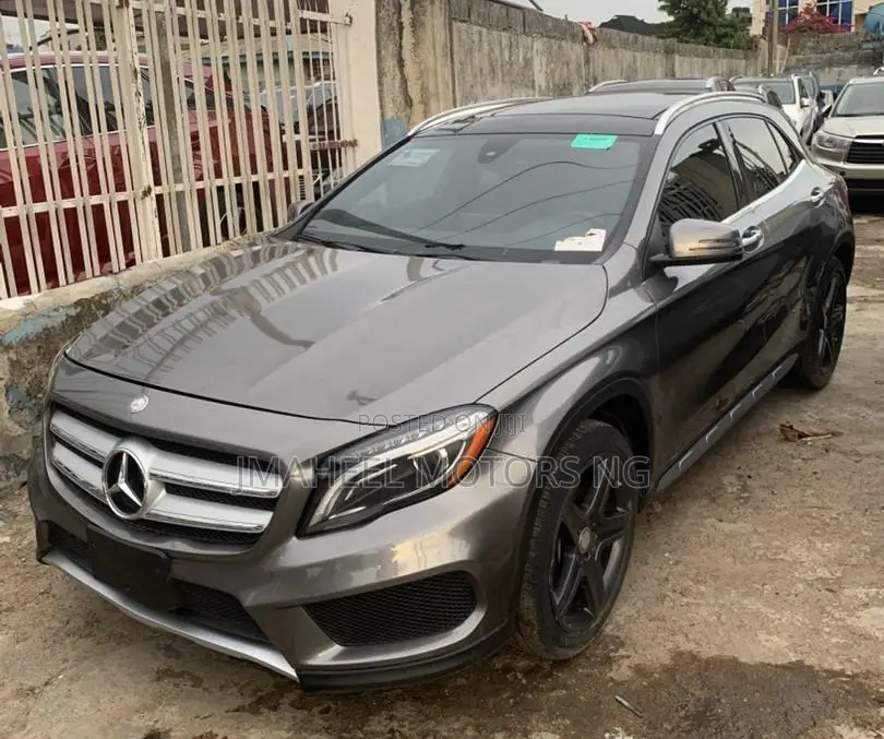 Mercedes-Benz GLA 250 2016 Gray