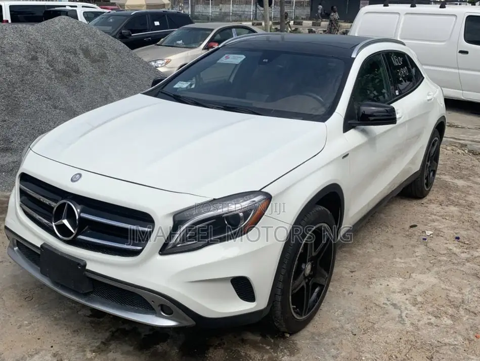 Mercedes-Benz GLA 250 2016 White