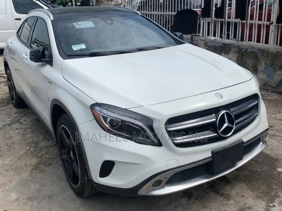 Mercedes-Benz GLA 250 2016 White