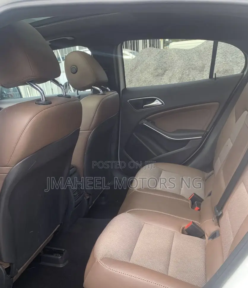 Mercedes-Benz GLA 250 2016 White