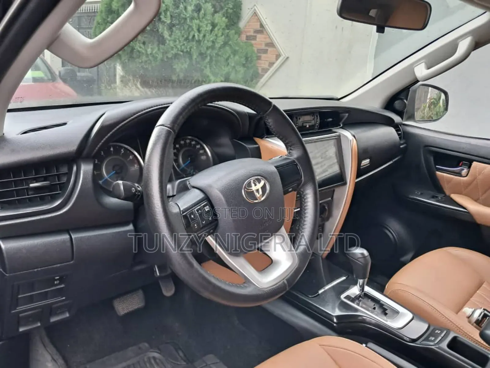 Toyota Fortuner 2021 Black