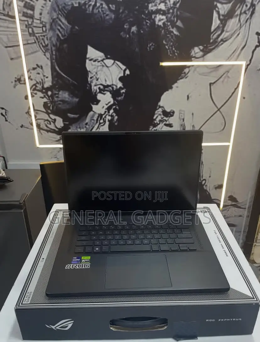 Laptop Asus ROG Zephyrus M16 GU603HR 16GB Intel Core I9 SSD 1T