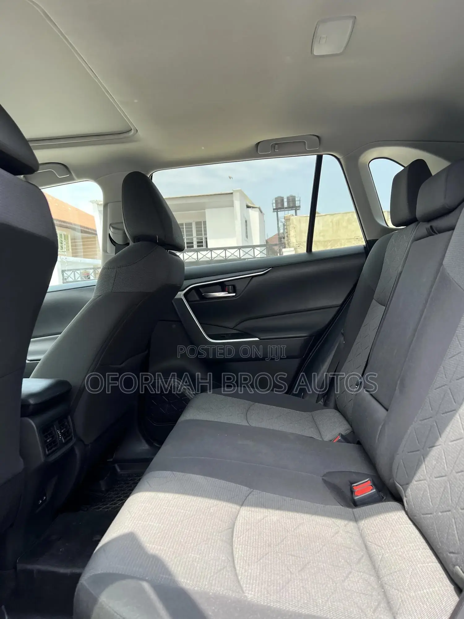 Toyota RAV4 XLE Premium AWD 2024 Black