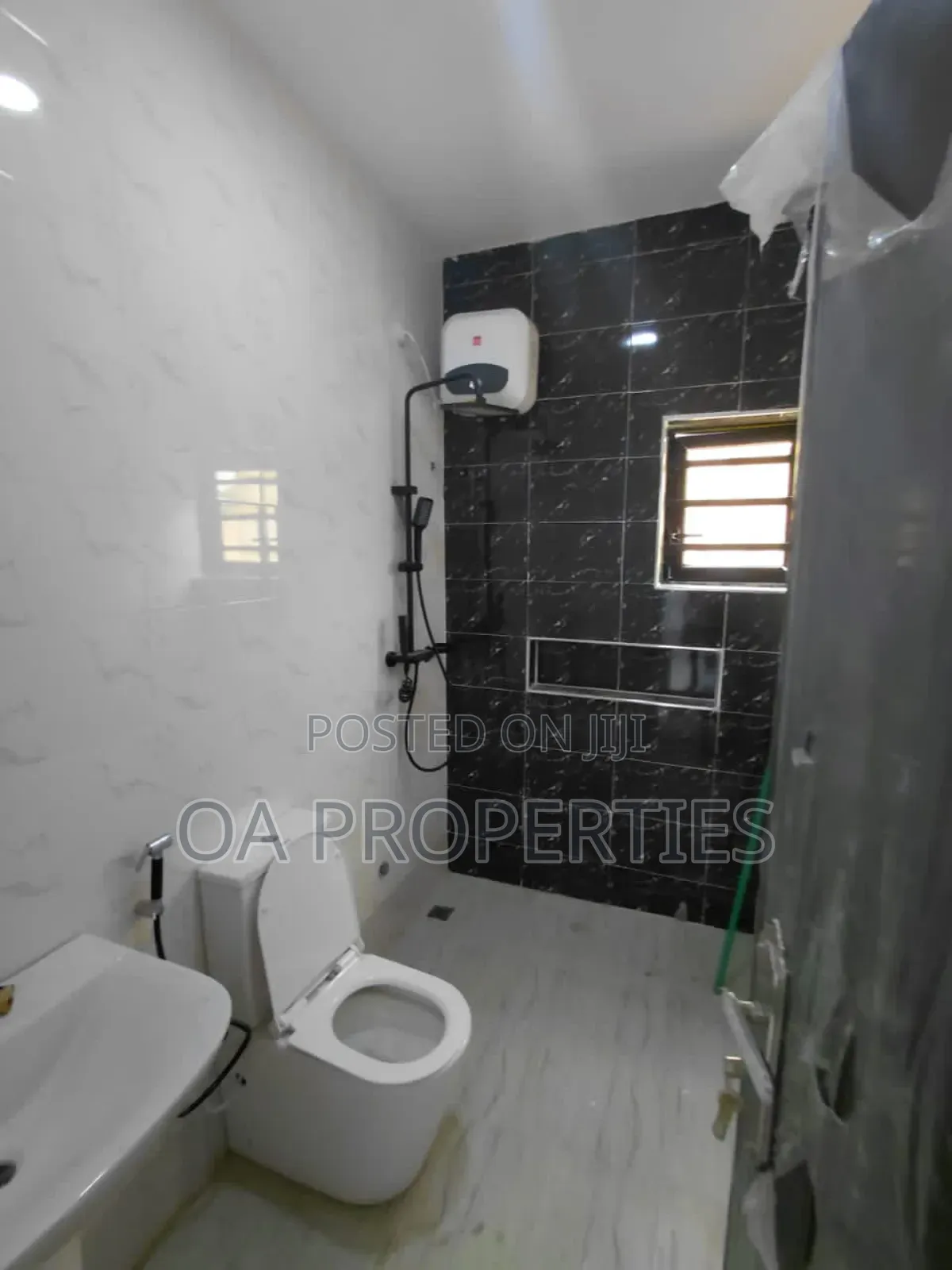 3bdrm Bungalow in Ibadan for sale