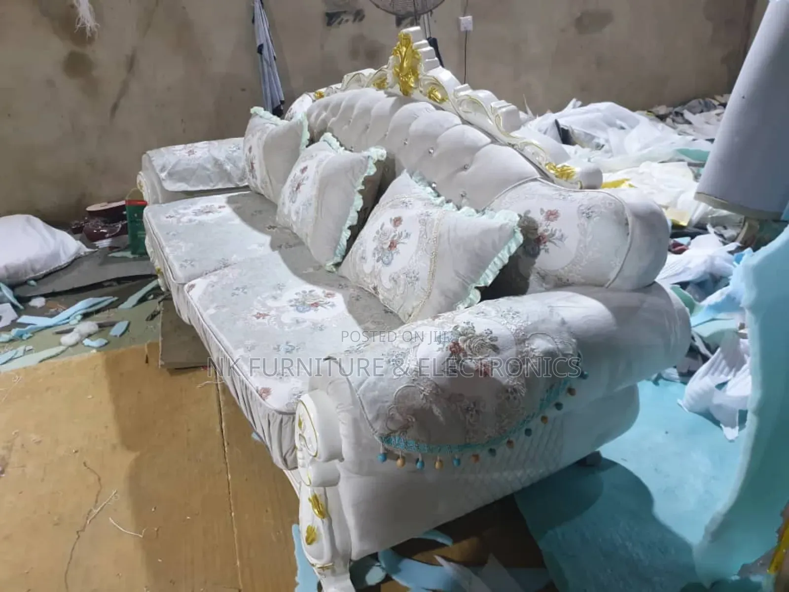 7 Seater Fabric Royal Sofa Chairs, Imported