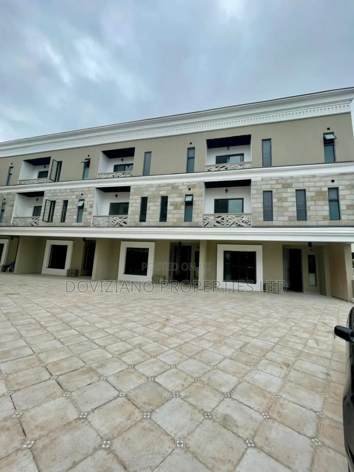 5bdrm Duplex in Ikoyi for sale