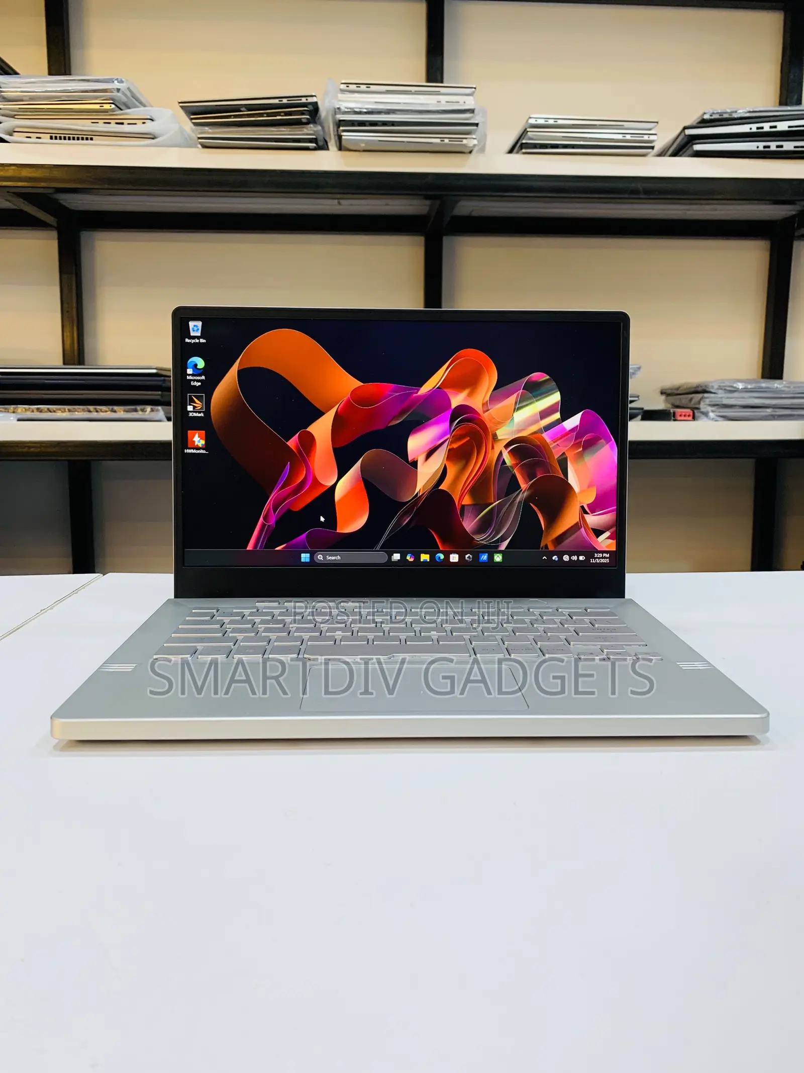 Laptop Asus ROG Zephyrus G14 16GB AMD Ryzen 9 SSD 1T