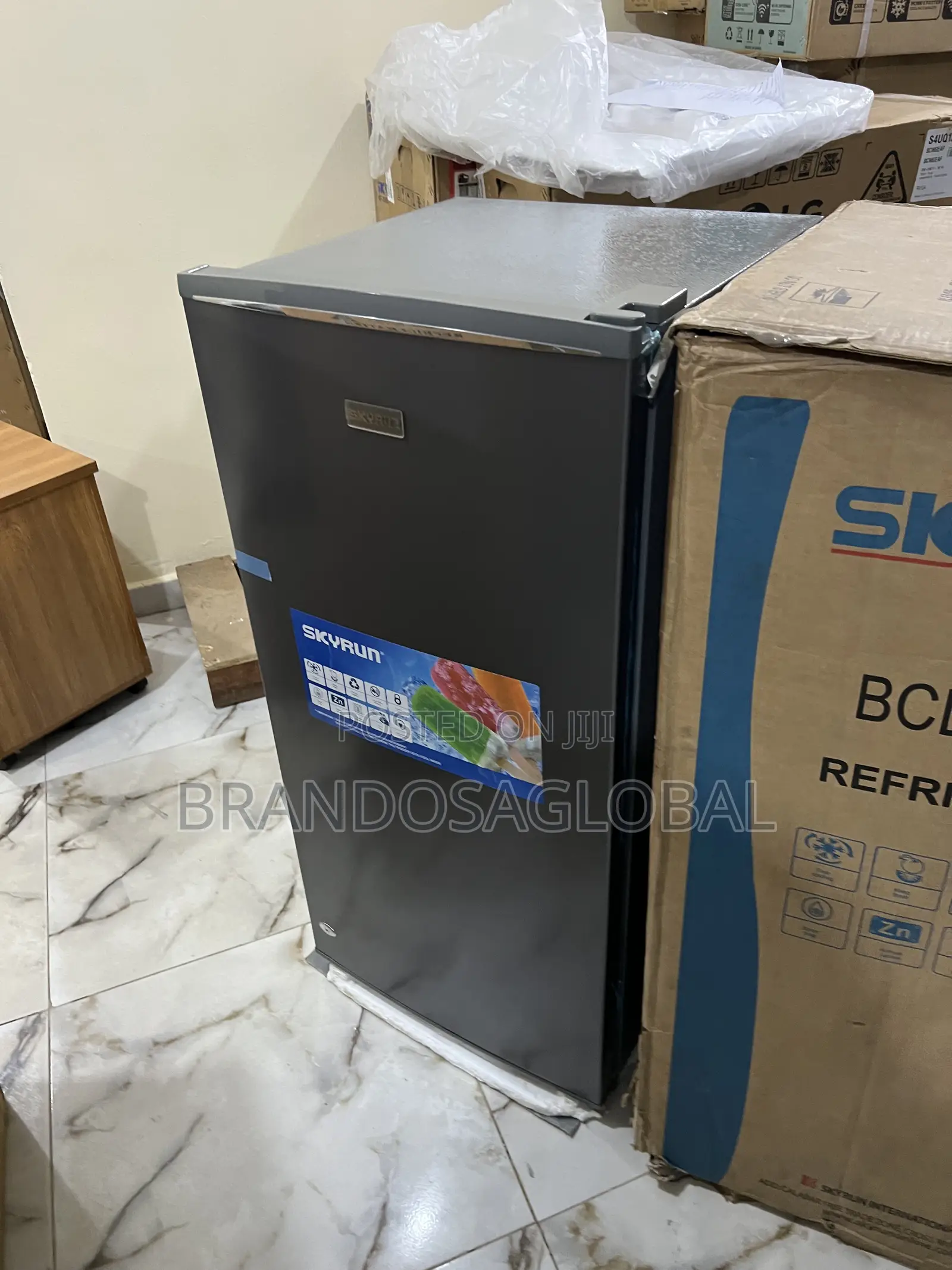 Skyrun 160l Refrigerator – Compact Kitchen Refrigerator