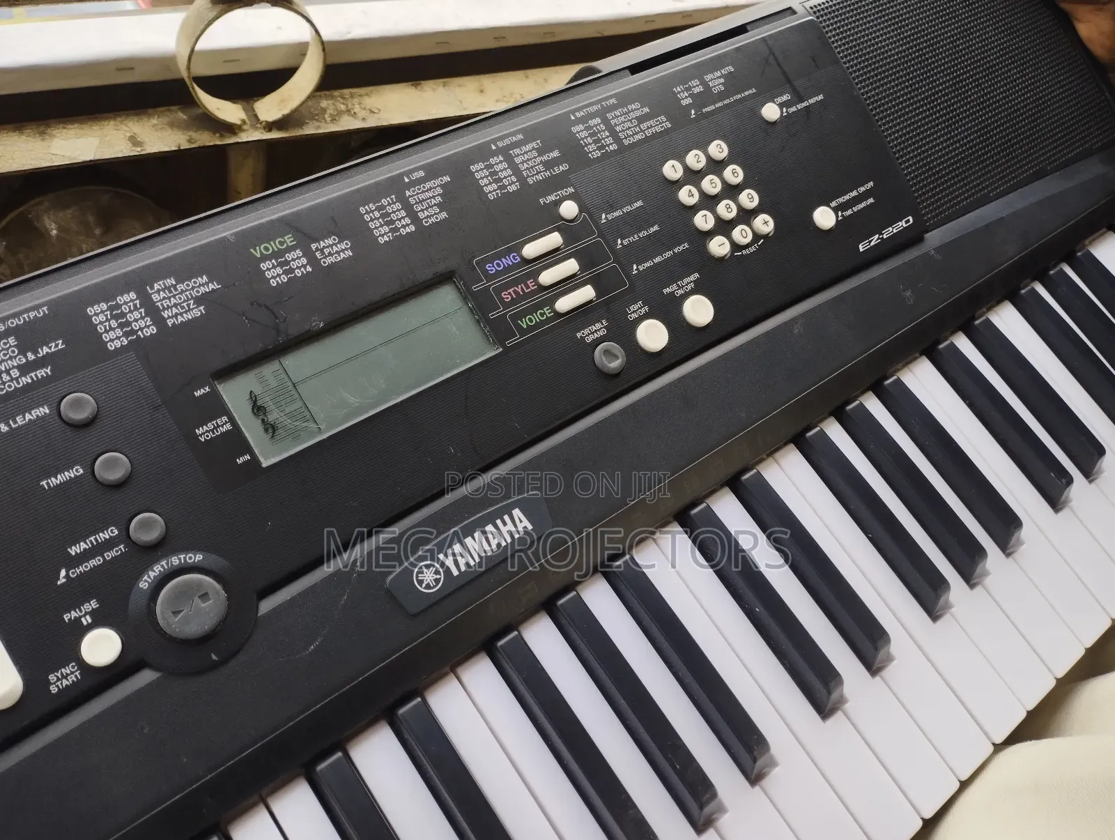 Yamaha Piano Z-220