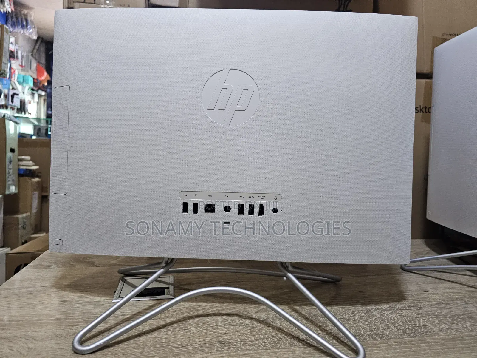 New Desktop Computer HP AiO 22 4GB Intel HDD 1T