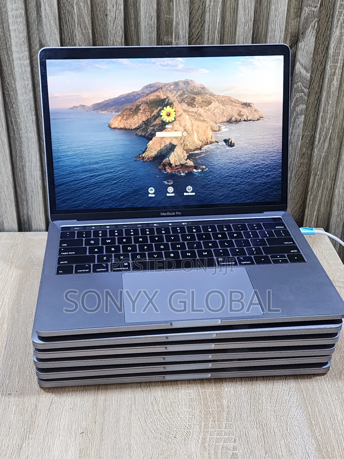 Laptop Apple MacBook Pro 2019 16GB Intel Core i7 SSD 256GB