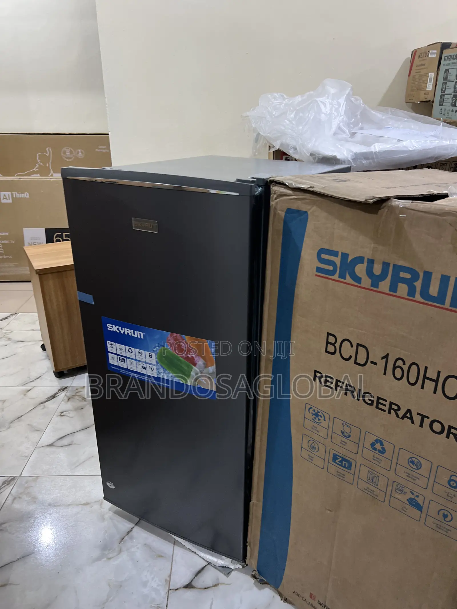 Skyrun 160l Refrigerator – Compact but Spacious Design
