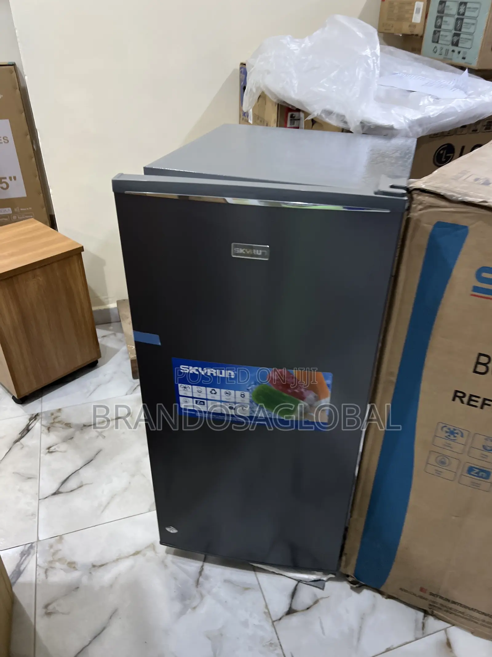 Skyrun 160l Fridge – Compact Storage for Homes Offices