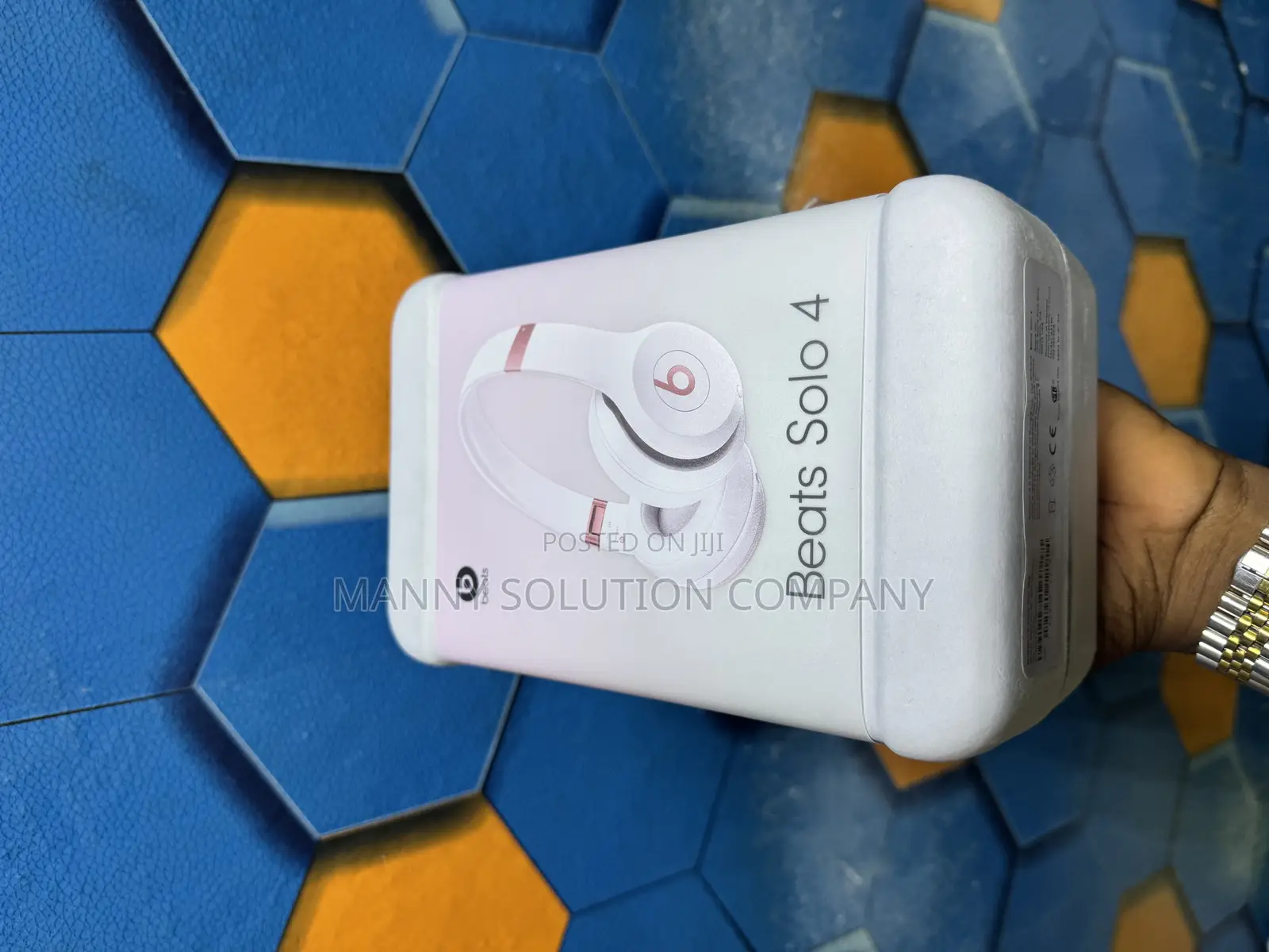 Beats Solo 4 Pink
