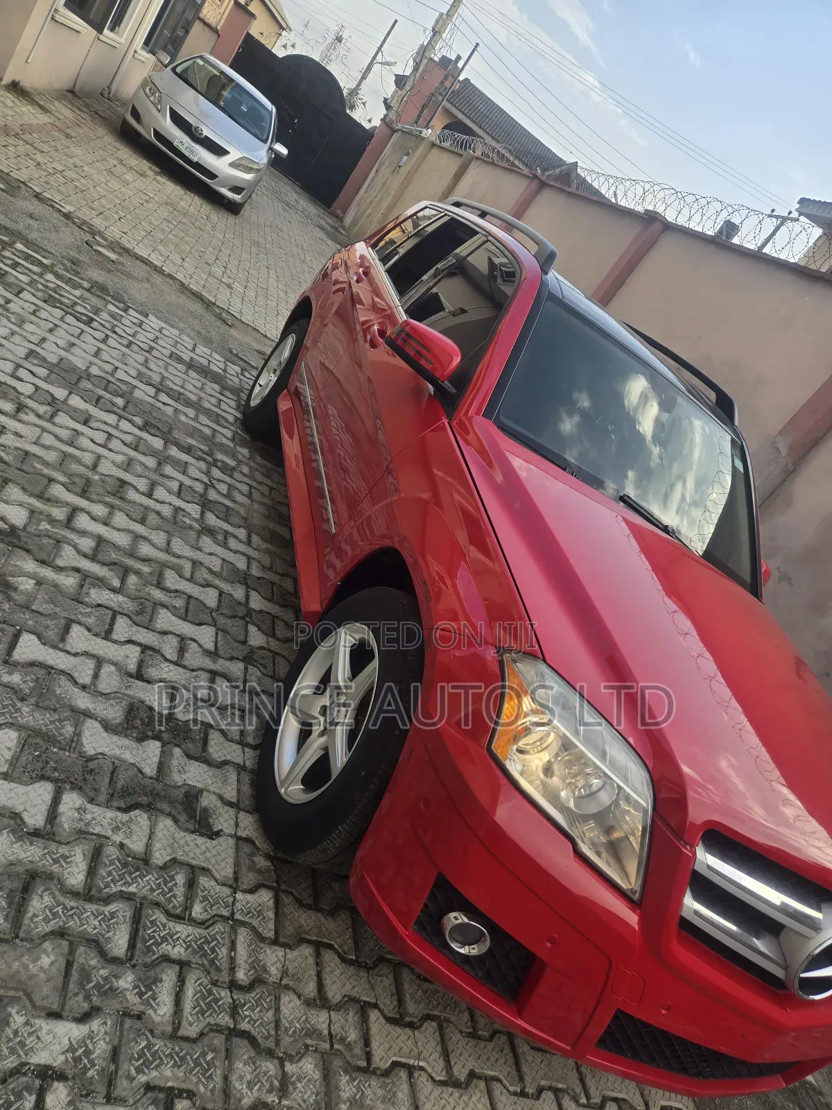 Mercedes-Benz GLK-Class 350 4MATIC 2010 Red