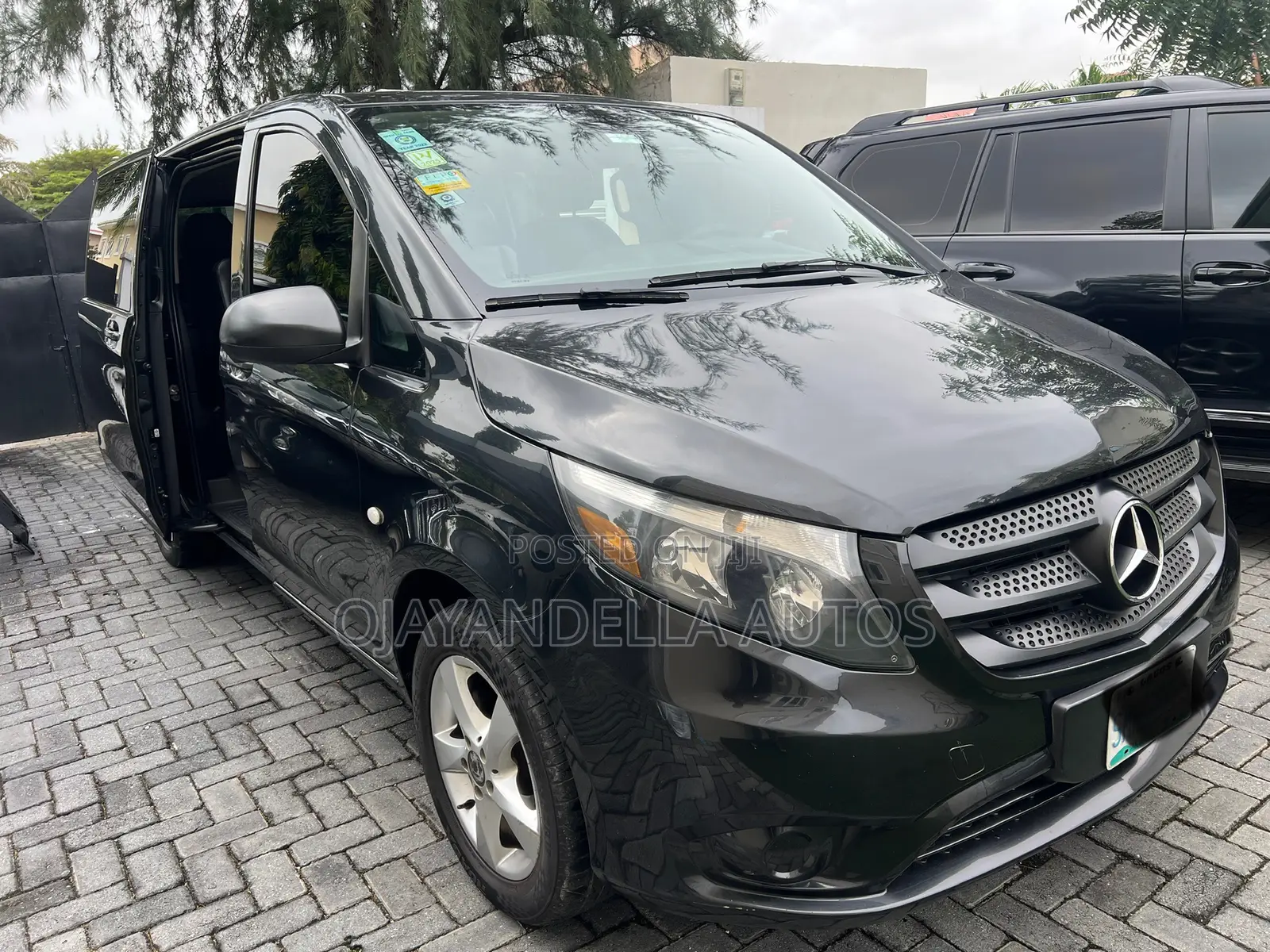 Mercedes-Benz Metris 2.0 FWD 2017 Black