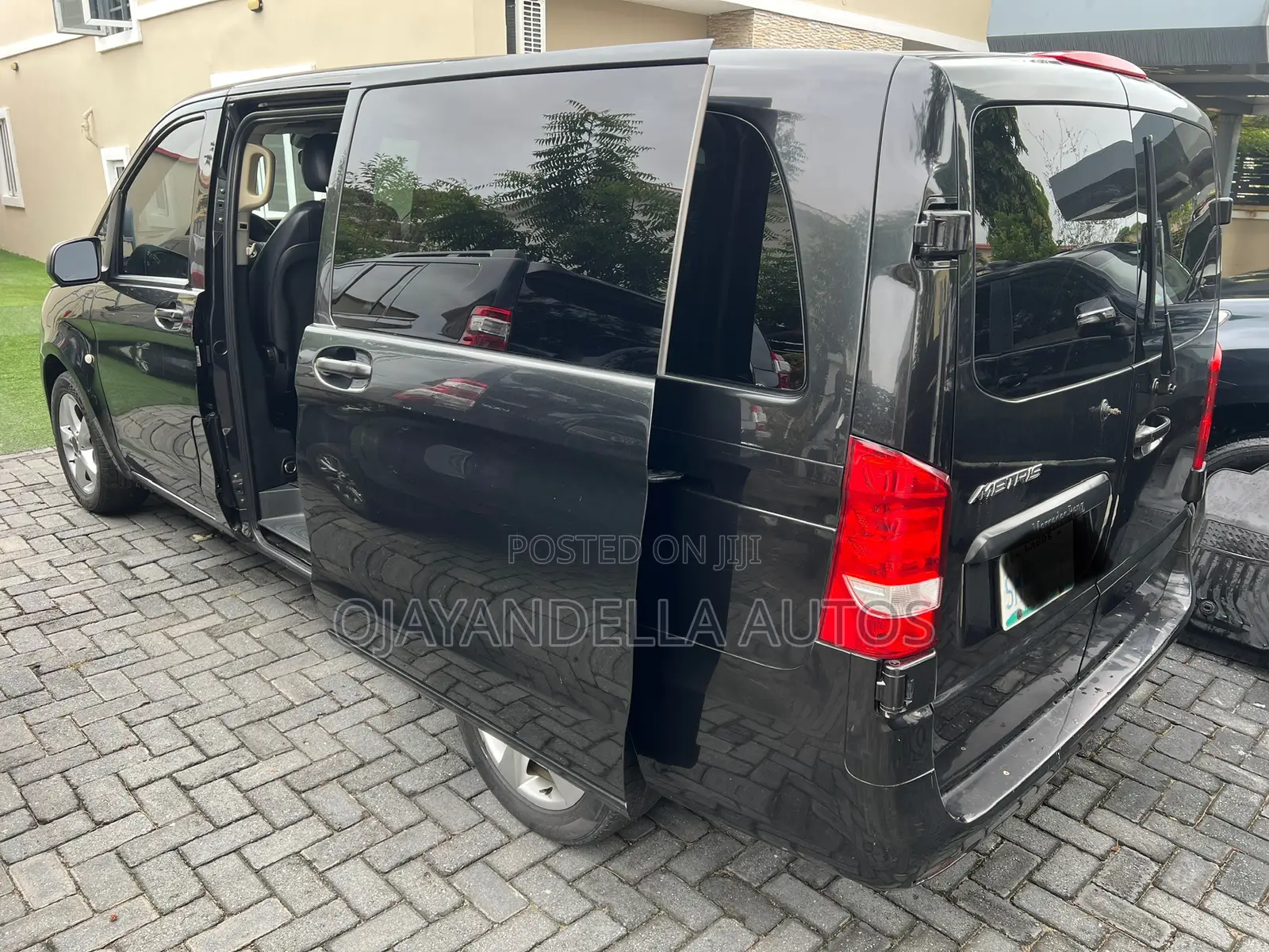 Mercedes-Benz Metris 2.0 FWD 2017 Black