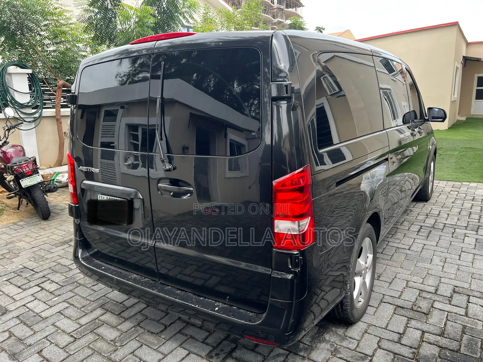 Mercedes-Benz Metris 2.0 FWD 2017 Black