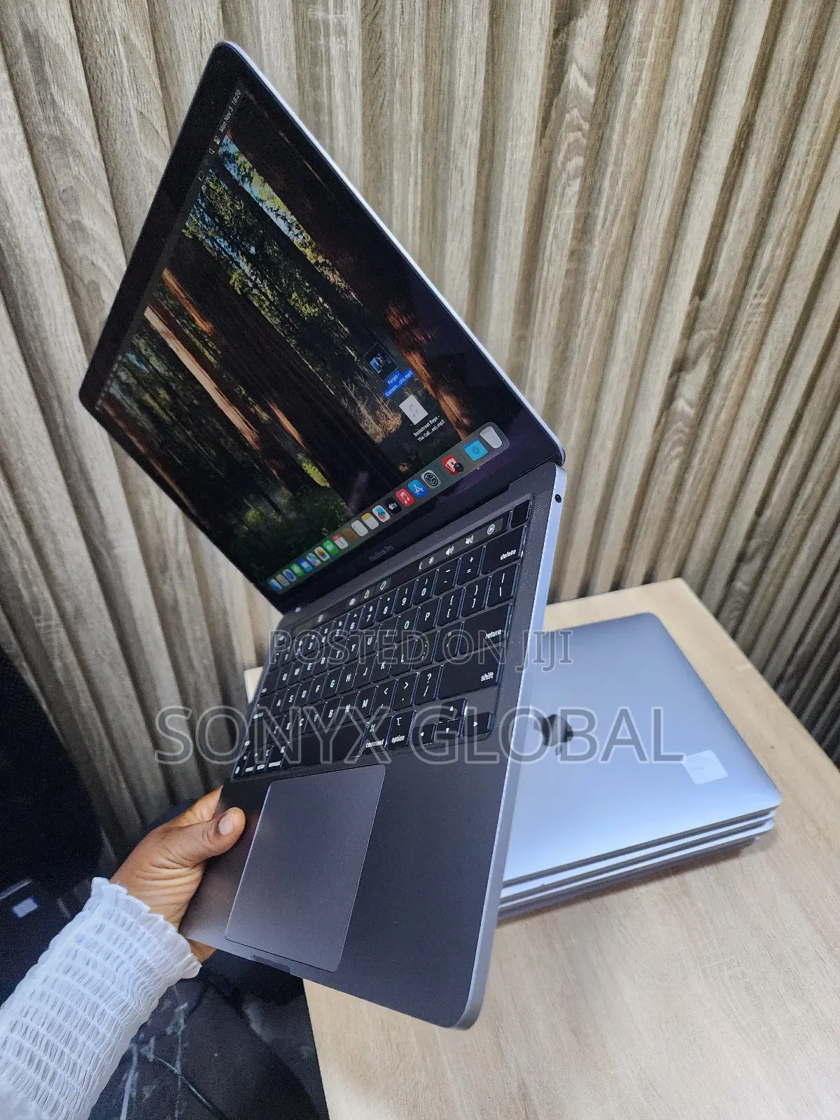 Laptop Apple MacBook Pro 2020 16GB Apple M1 SSD 1T