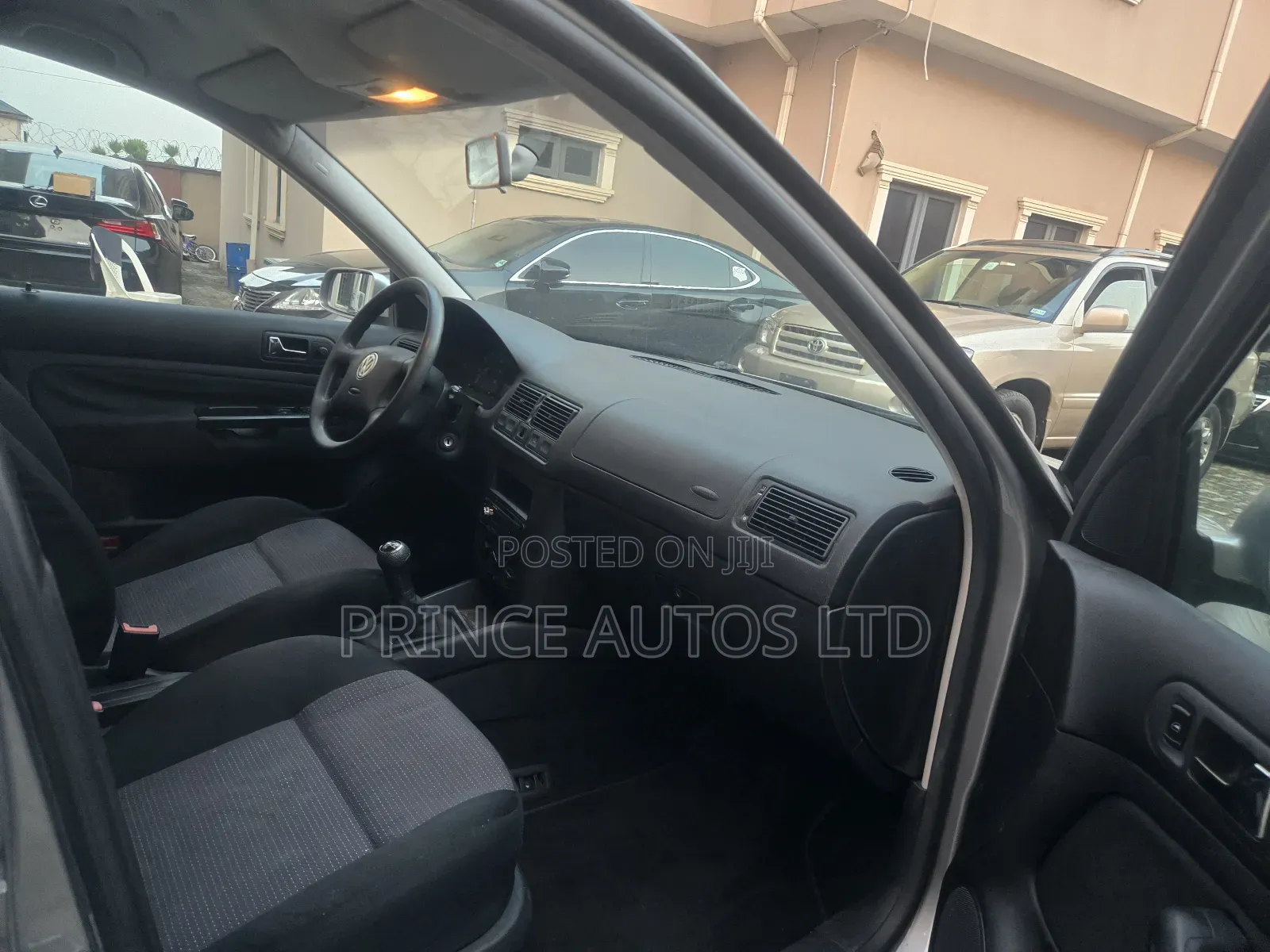 Volkswagen Golf 1.6 2003 Silver
