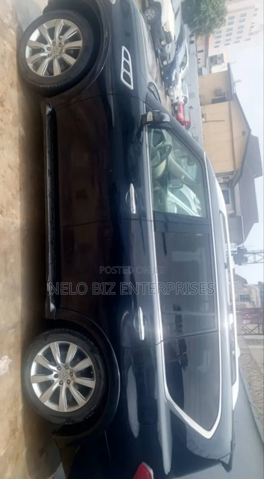 Infiniti QX56 2011 Black