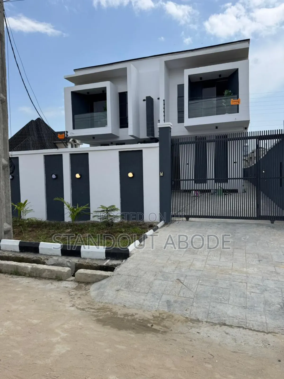 5bdrm Duplex in Abraham Adesanya for sale