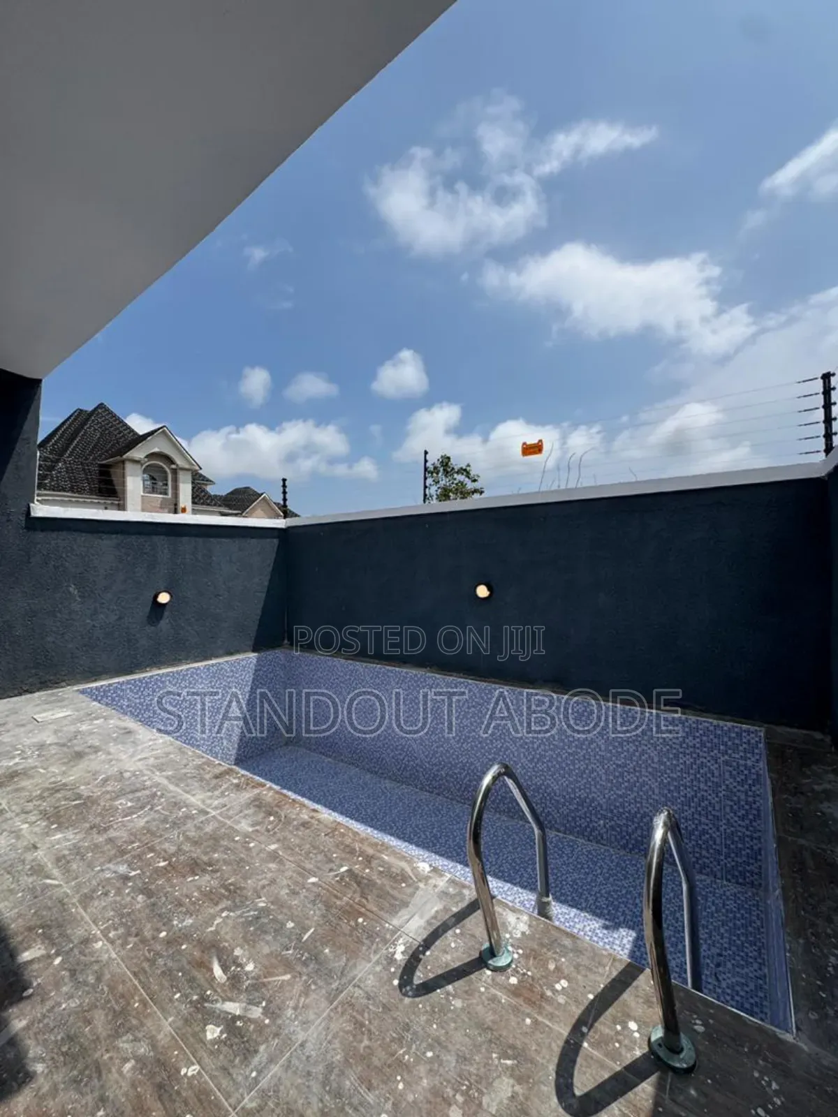 5bdrm Duplex in Abraham Adesanya for sale