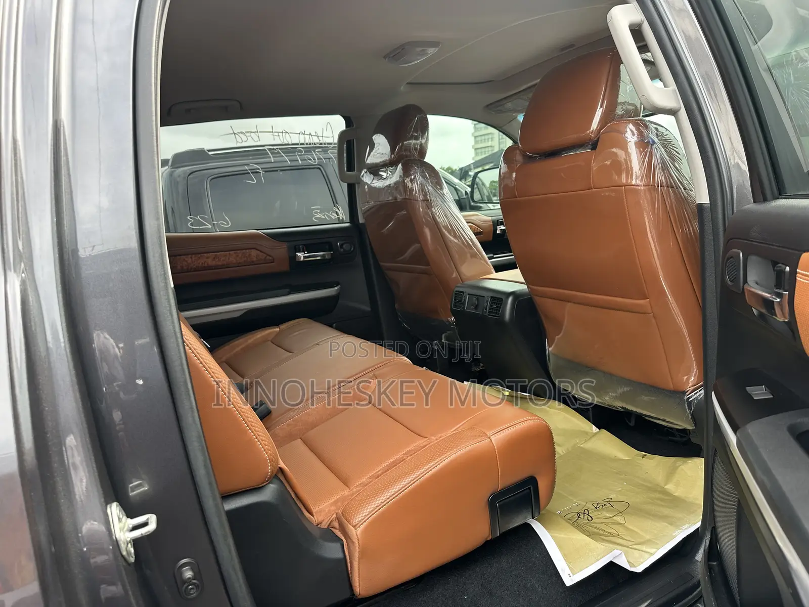 Toyota Tundra 1794 5.7L V8 w/FFV 4x4 CrewMax 5.6 ft. box 145.7 in. WB