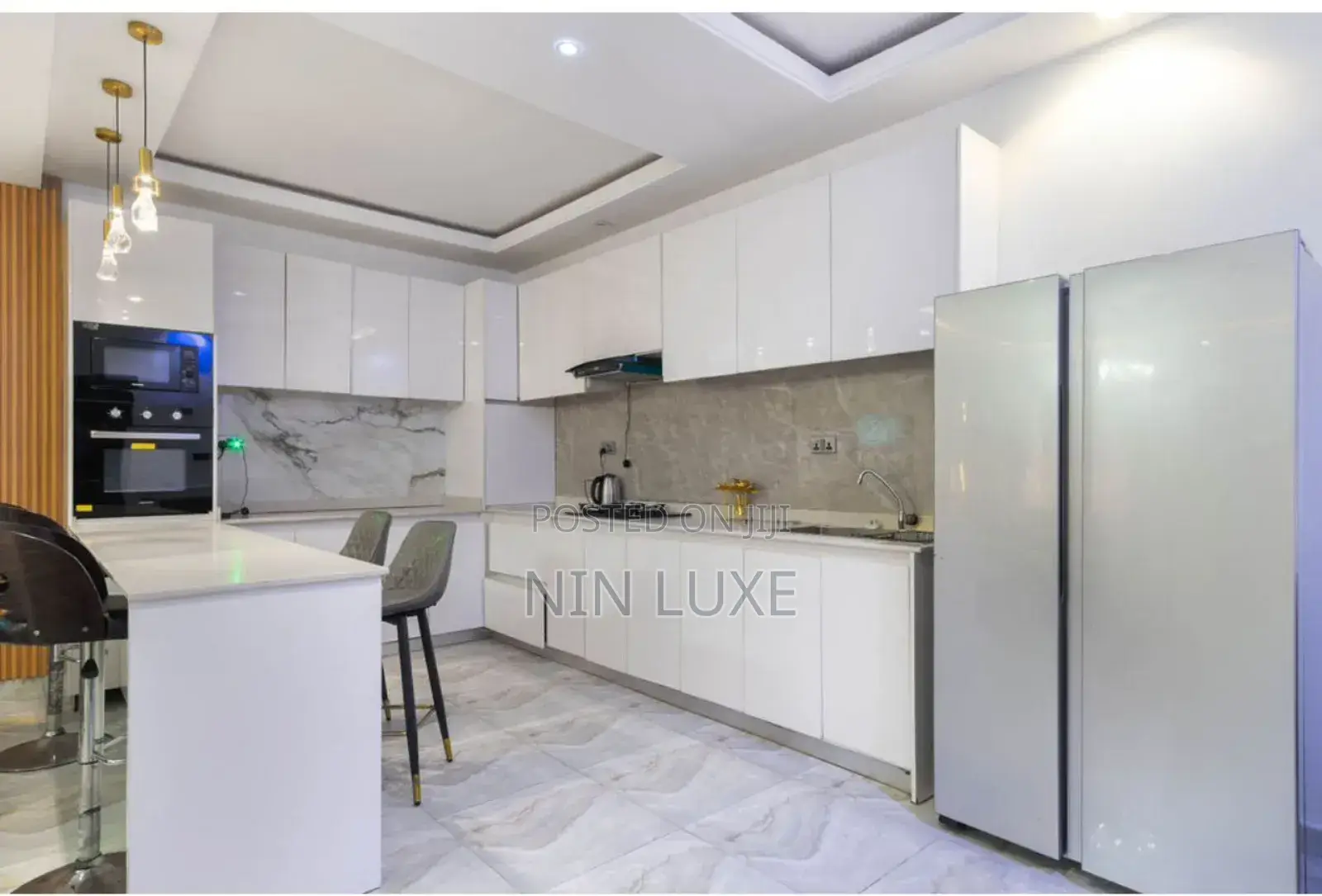 3 Bedroom Luxerious Serviced Apartment