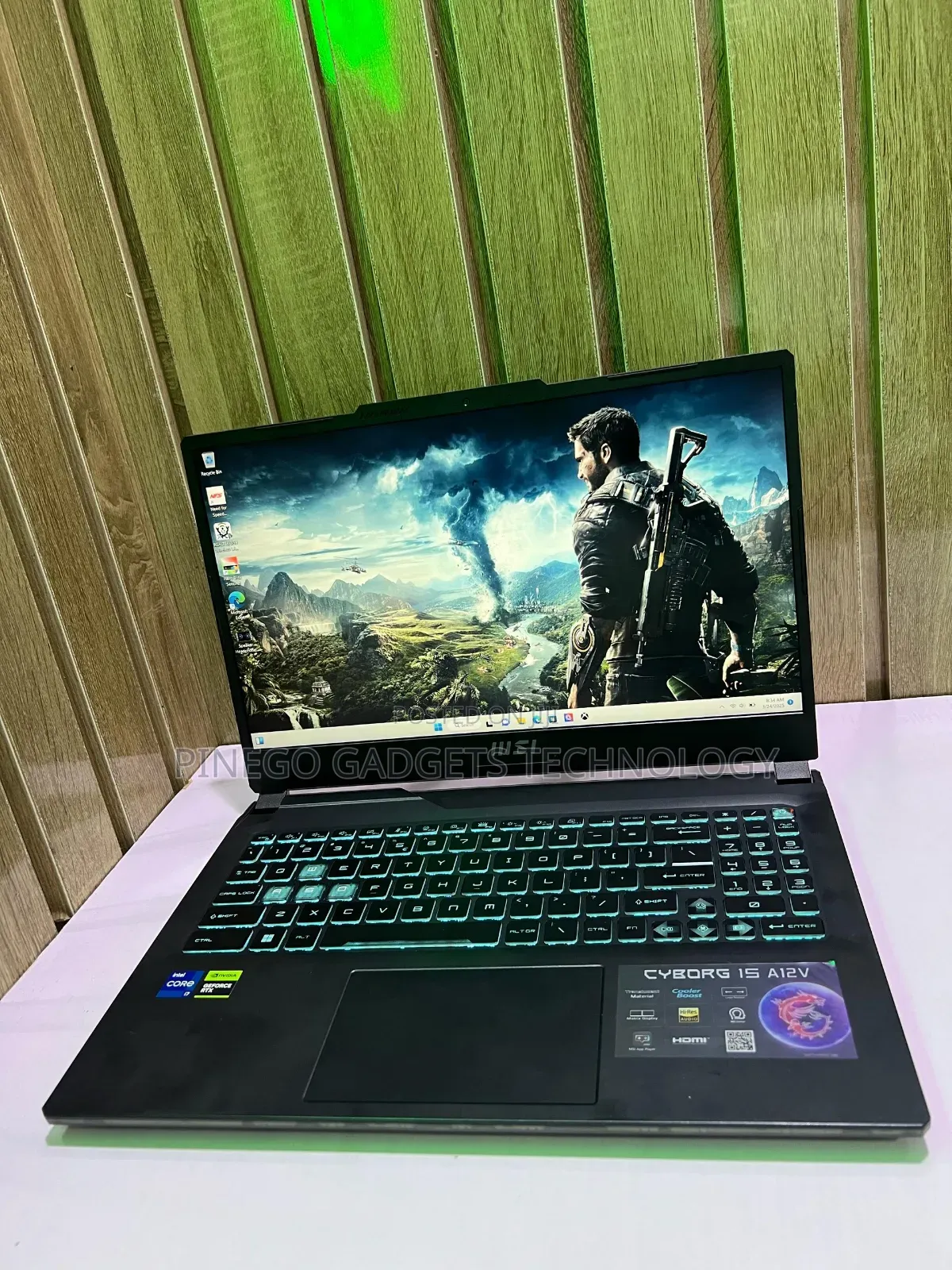 Laptop MSI Cyborg 15 16GB Intel Core I7 SSD 512GB