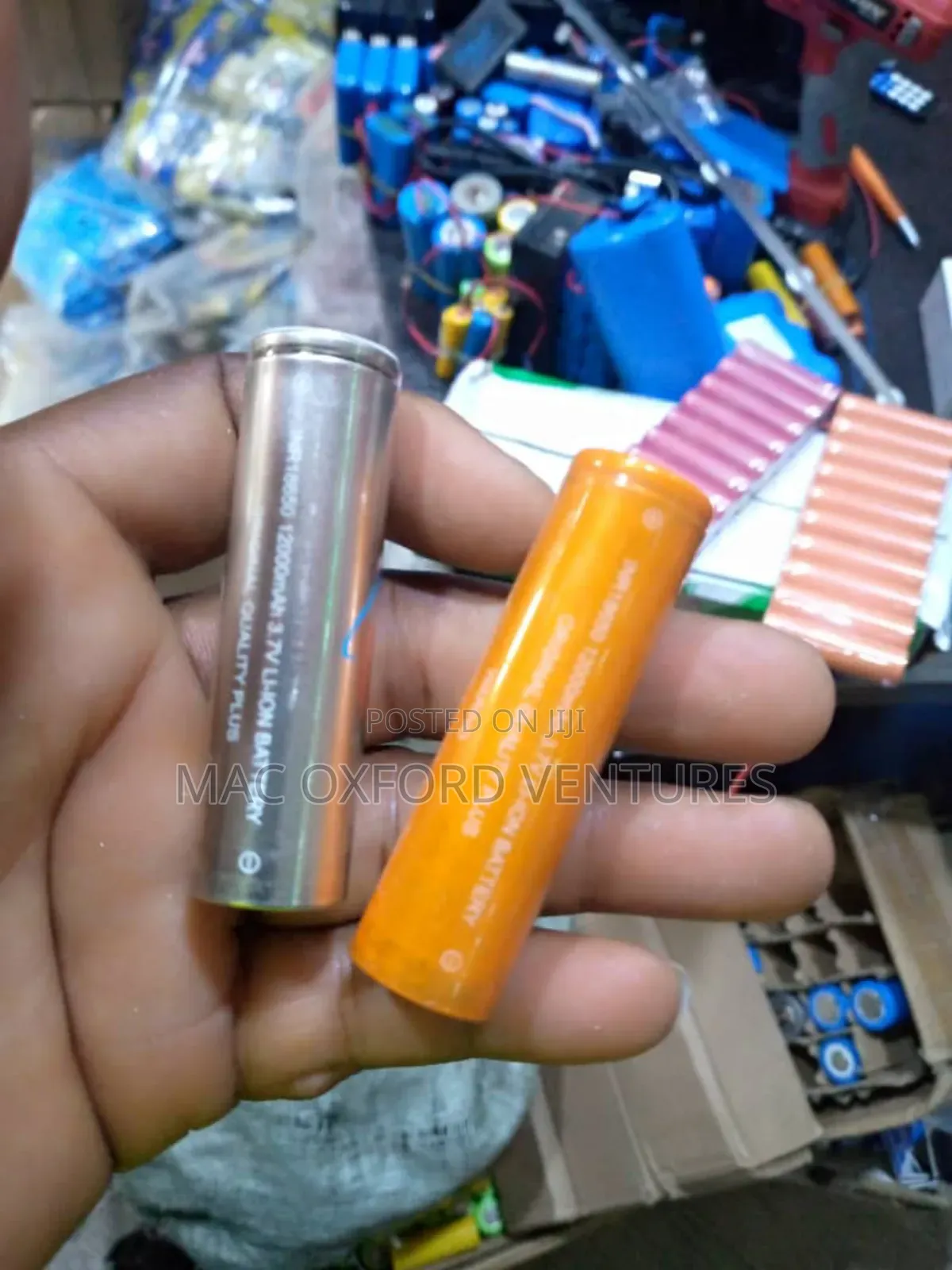 3.7v 12000mqh Lithium Rechargeable Battery
