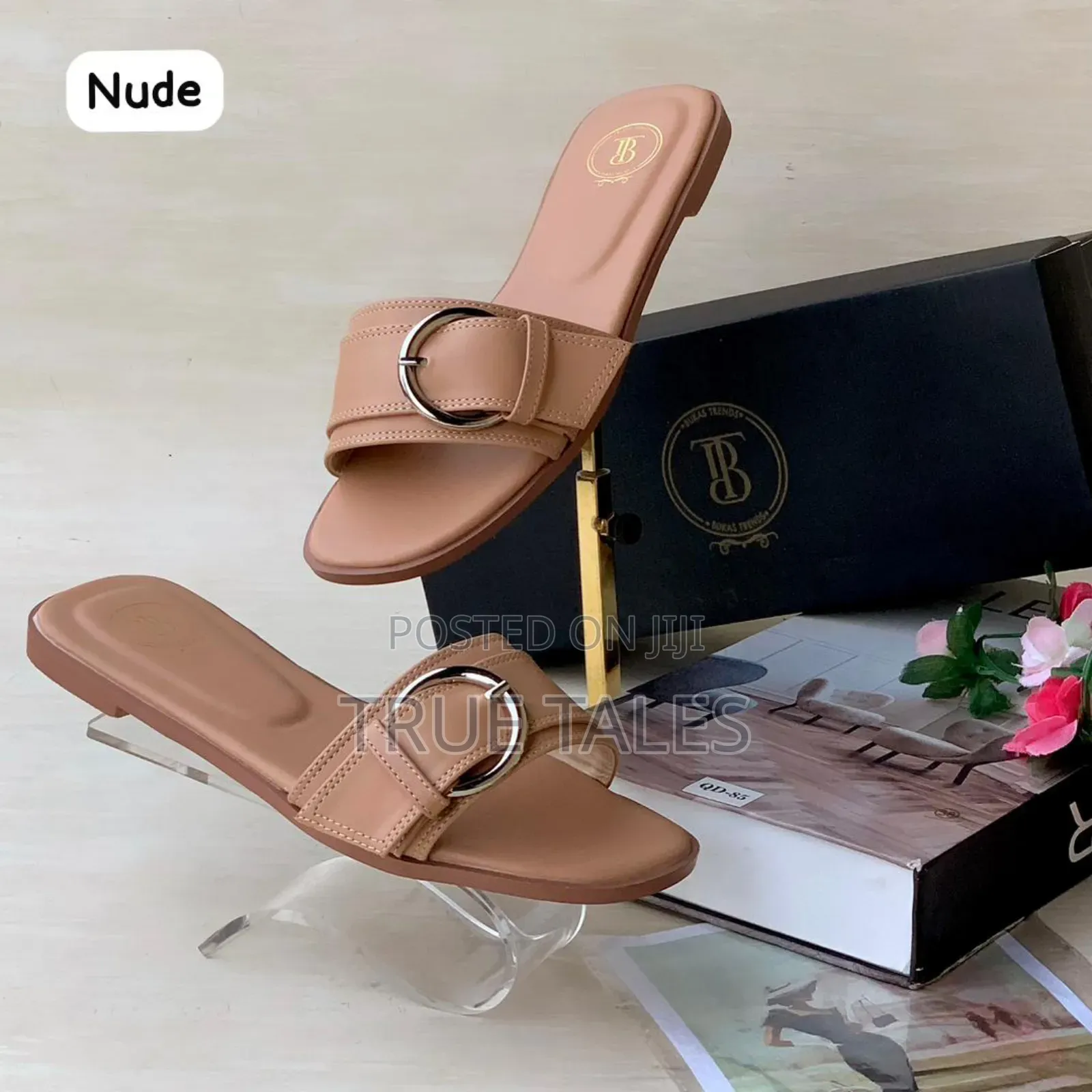 Chic Women's Flat Slippers With Buckle Details.  #Buk. Sizes 37-43