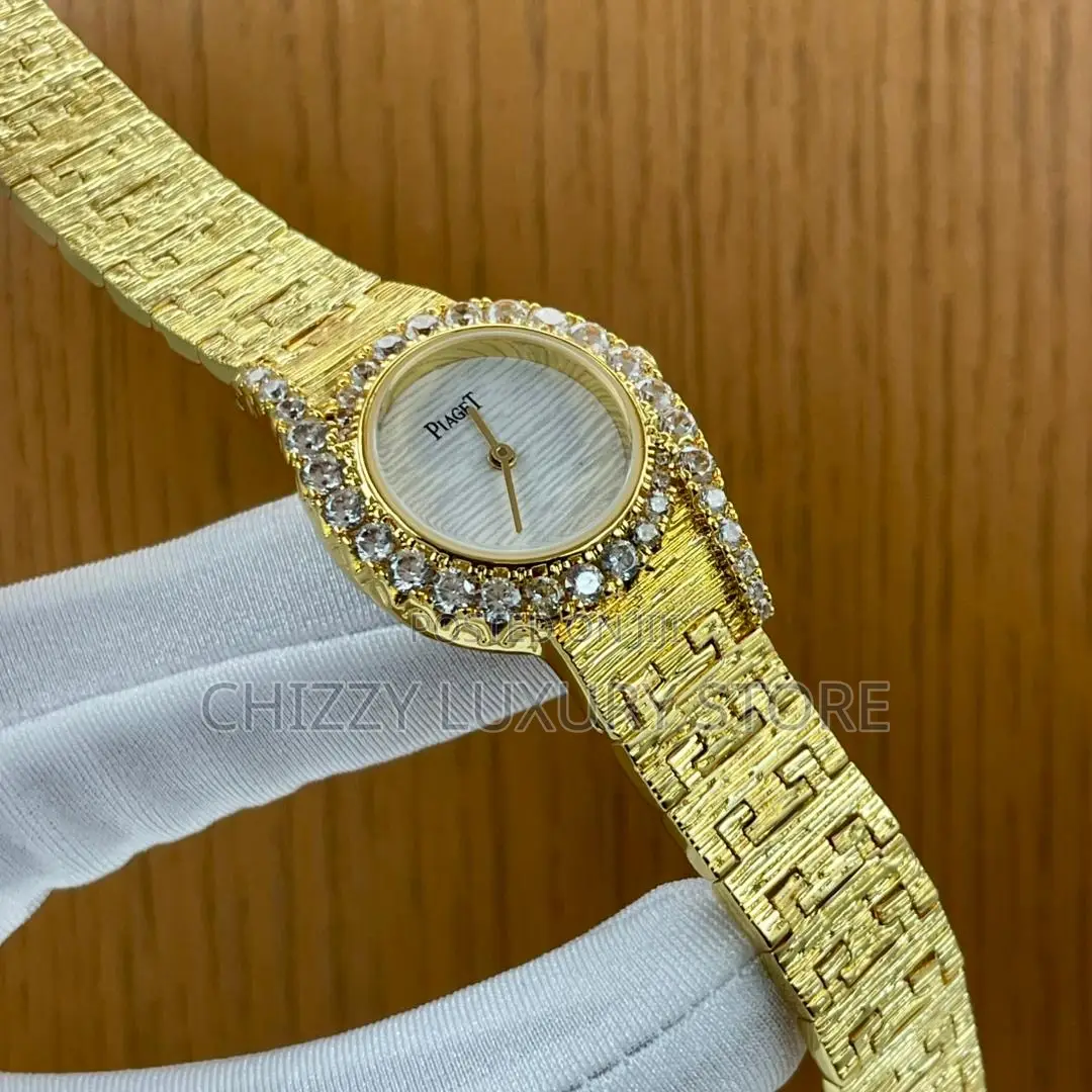 Piaget Quality Luxury Ladies Iced Face Wristwatch