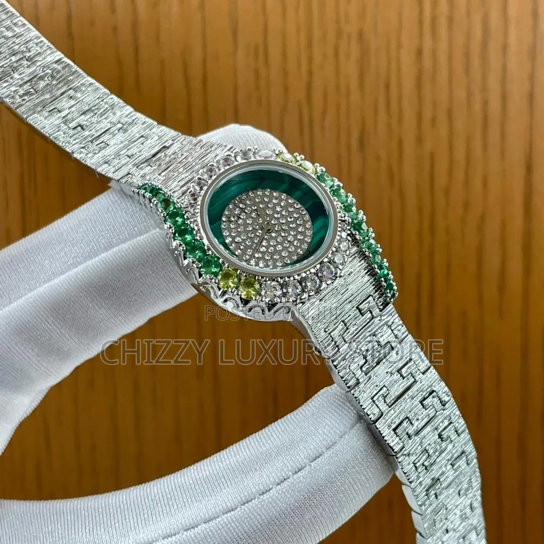 Piaget Quality Luxury Ladies Iced Face Wristwatch