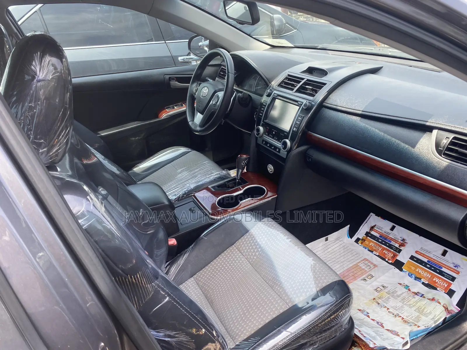 Toyota Camry SE 4dr Sedan (2.5L 4cyl 6A) 2013 Gray