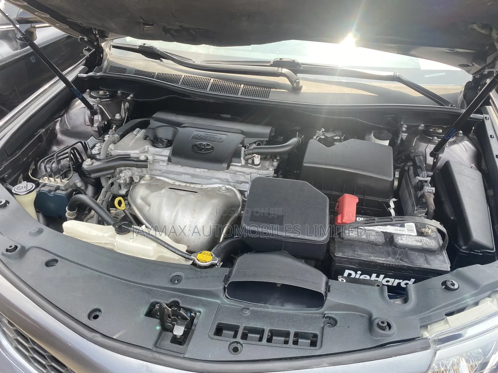 Toyota Camry SE 4dr Sedan (2.5L 4cyl 6A) 2013 Gray