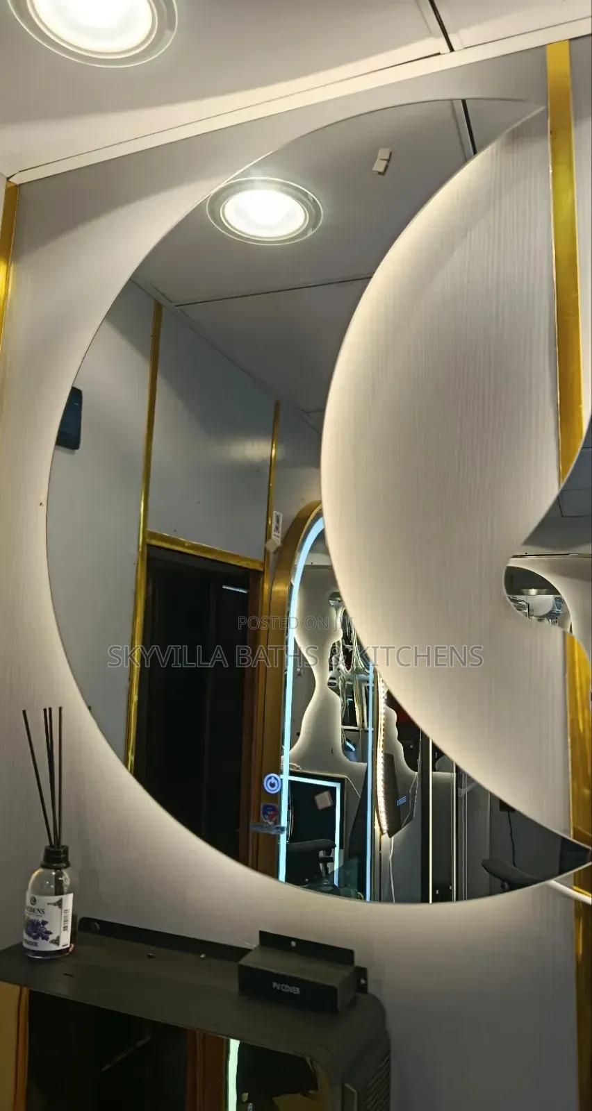 Half Moon Led Mirror With 3 Coloured Light.