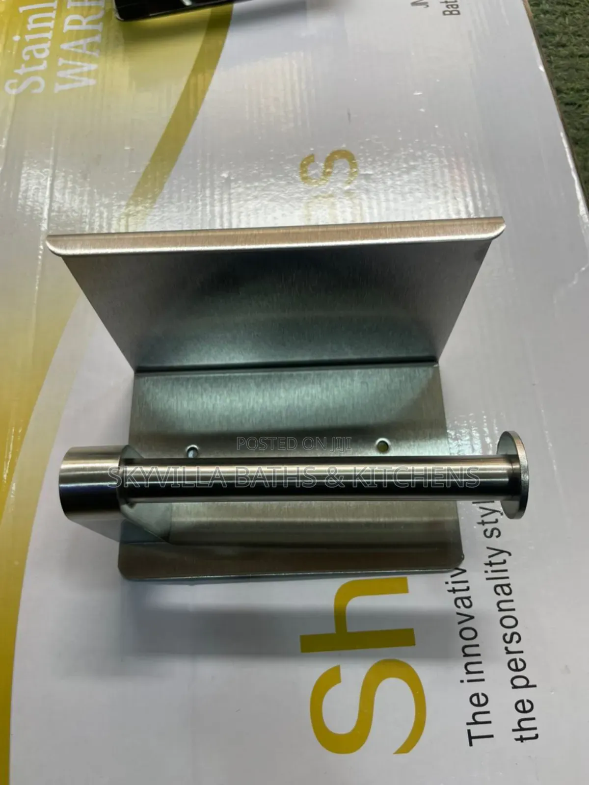 Chrome Tissue/ Phones Holder
