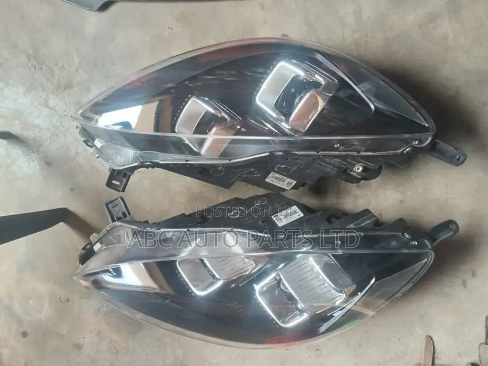 Headlight Ford Escape 2020 Europe Model